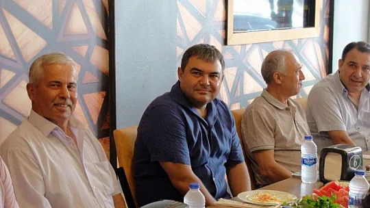 KAYMAKAM BALCI ESNAFLARIN DAVETİNE KATILDI