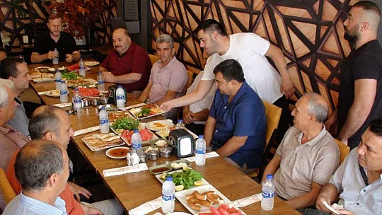 KAYMAKAM BALCI ESNAFLARIN DAVETİNE KATILDI