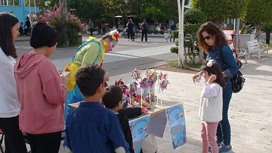 BEŞKAZA MEYDANI'NDA ÇOCUK ŞENLİĞİ