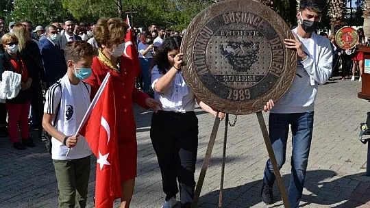 Güler, 'Yaşasın Cumhuriyet'