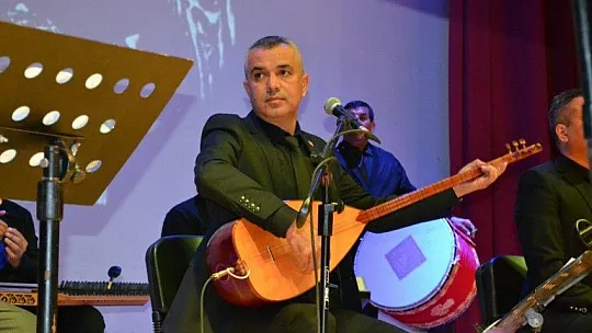 Türküleri Atatürk için Söylediler