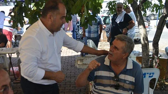 İksirci Tezcan'dan aşure etkinliği