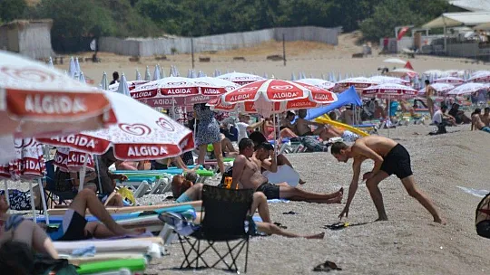 Kurban Bayramı Öncesi Ölüdeniz Tıklım Tıklım Doldu