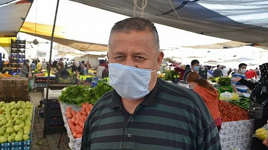 Semt pazarlarında sosyal mesafe ihlal ediliyor