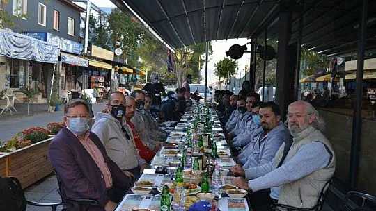 Lokman Hekim Fethiye Belediyespor'a moral yemeği