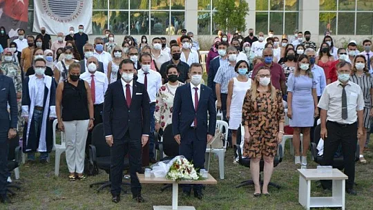 Fethiye İşletme Fakültesinde mezuniyet heyecanı