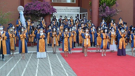 Fethiye Sağlık Bilimleri Fakültesi 2020-2021 Mezunlarını Verdi