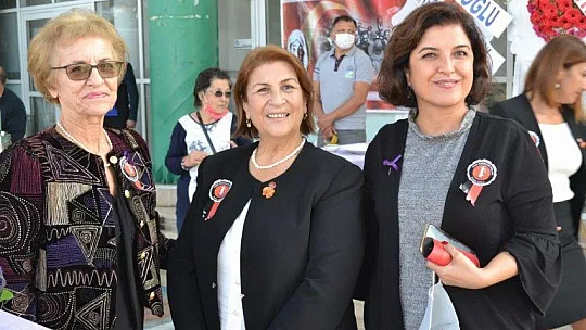 Türk kadınlar Birliği 50. Yılını kutladı