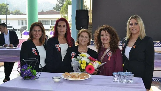 Türk kadınlar Birliği 50. Yılını kutladı