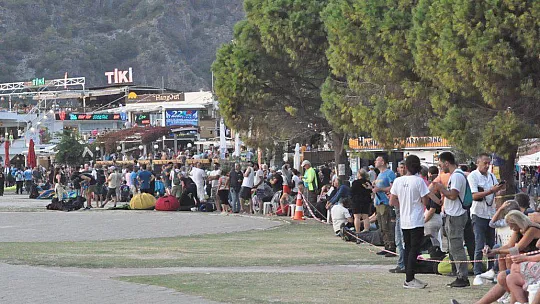 HAVA OYUNLARI FESTİVALİ RENKLİ GÖSTERİLERE EV SAHİPLİĞİ YAPIYOR