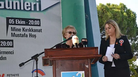 Türk kadınlar Birliği 50. Yılını kutladı