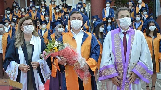 Fethiye Sağlık Bilimleri Fakültesi 2020-2021 Mezunlarını Verdi