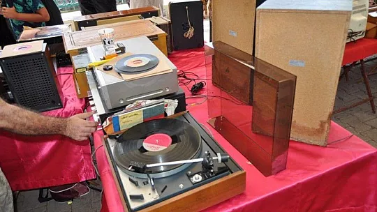 Fethiye Antika Pazarı antika severleri buluşturuyor