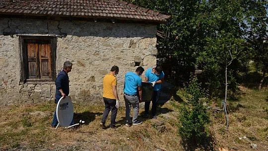 Seydikemer Belediyesinden İsmail Dede'ye Eşya Yardımı