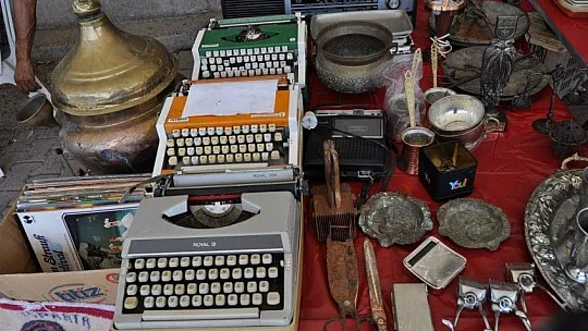 Fethiye Antika Pazarı antika severleri buluşturuyor