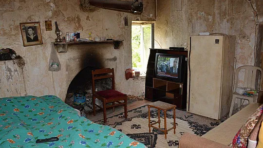 Seydikemer Belediyesinden İsmail Dede'ye Eşya Yardımı