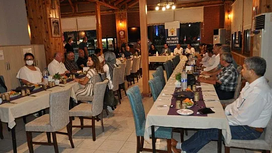 Ak Parti Fethiye ilçe yönetiminin 1. Yıl dönümü kutlandı