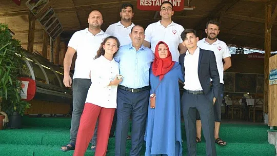 Saklıkent'e değer katacak 'Kırmızı Beyaz Et Restaurant' hizmetinizde