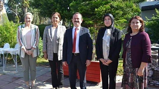 AK Parti Fethiye Kadın Kolları yönetimi onaylandı