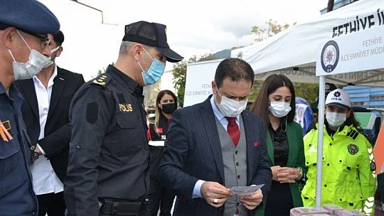 Kaymakamdan Emniyet standına ziyaret