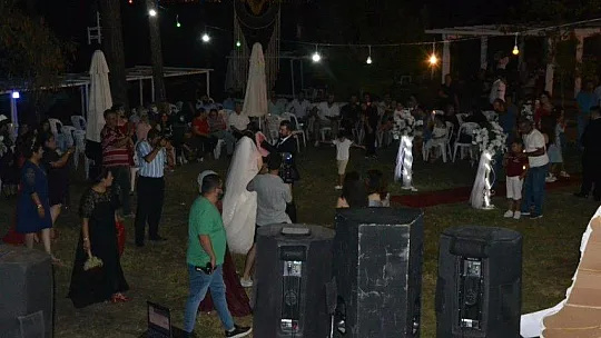 Eray Ertürk ile Aygün Maharramov rüya gibi bir düğünle dünya evine girdi