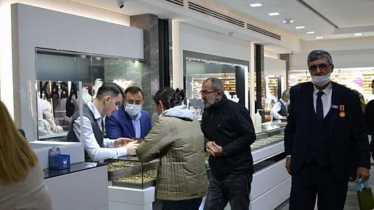 Mücevher Festivali Başladı