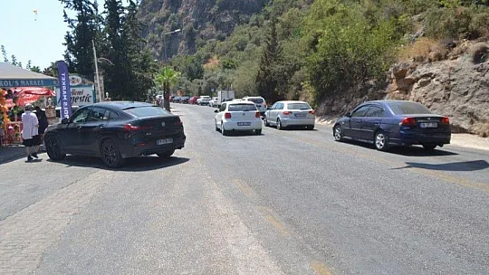Ölüdeniz'in trafik sorununa profesyonel yardım bekleniyor