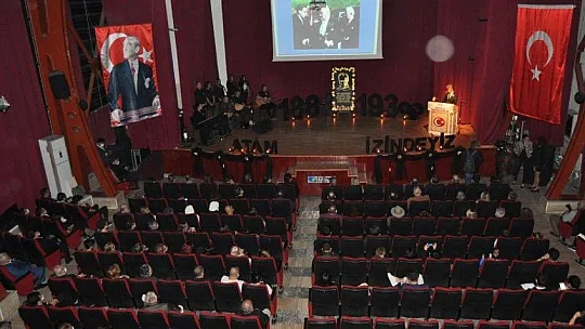 Kahraman Şiiri duygulandırdı