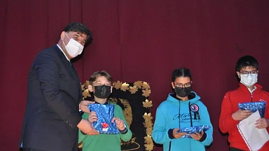 10 Kasım Atatürk'ü anma etkinliğinde duygu dolu anlar yaşandı