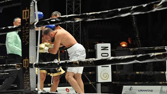 Fethiye WBC profesyonel boks gecesinde Kubilay Alcu gümüş kemeri kazandı