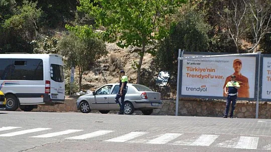 Kurban Bayramı Öncesi Ölüdeniz Tıklım Tıklım Doldu