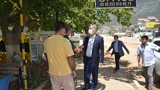 AK Parti MKYK Üyesi Hıdır, Ölüdeniz esnaflarını ziyaret etti