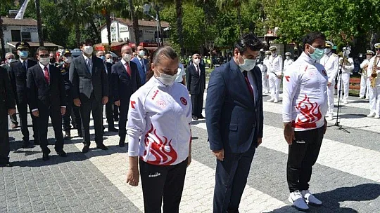 Gençlik ve Spor Bayramına buruk kutlama