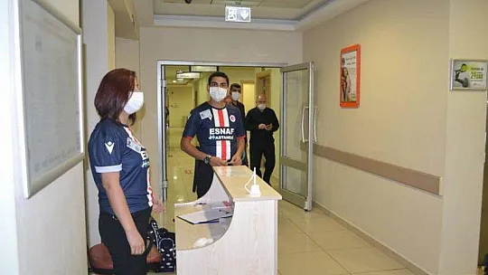 Esnaf Hastanesi'nden Fethiyespora formalı destek