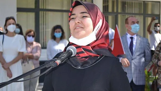 Gençlik ve Spor Bayramına buruk kutlama