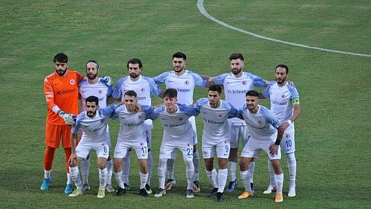FETHİYESPOR EVİNDE KİMSEYİ AFFETMİYOR 3-1