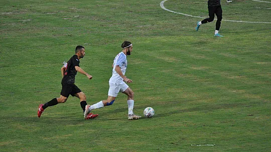 FETHİYESPOR EVİNDE KİMSEYİ AFFETMİYOR 3-1