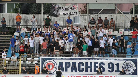 FETHİYESPOR EVİNDE KİMSEYİ AFFETMİYOR 3-1