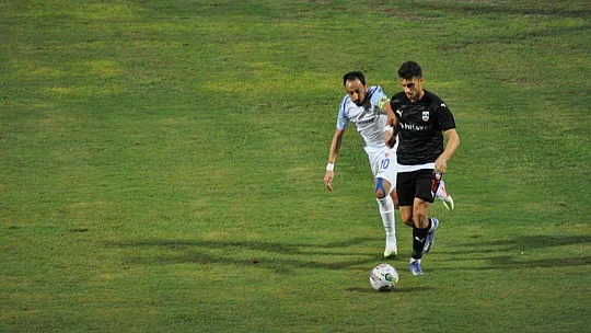 FETHİYESPOR EVİNDE KİMSEYİ AFFETMİYOR 3-1