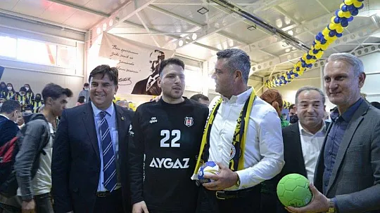 Saran'dan spor kompleksi