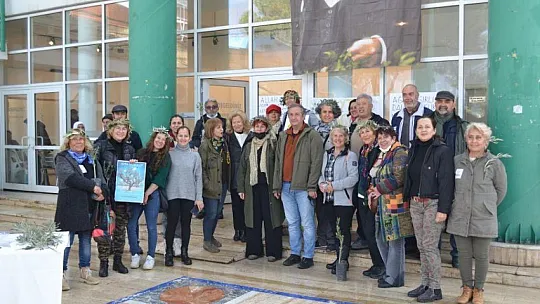 Zeytinliklerin madenciliğe açılması protesto edildi