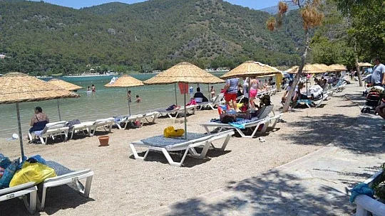 Ölüdeniz Kumburnu Plajı, beş yıldızlı plajları aratmıyor