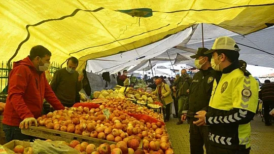 Salı Pazarı'nda denetleme gerçekleştirdiler