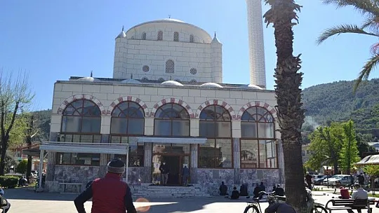 Mehmet Akif Ersoy ve Şehitlerimiz için mevlit-i şerif okutuldu