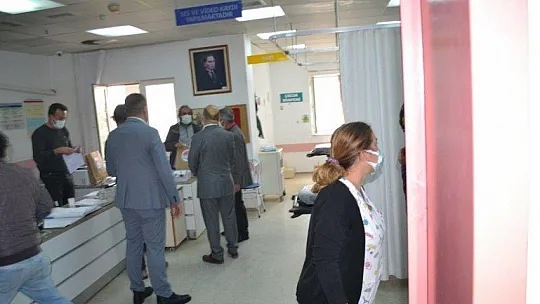 Minik ellerden sağlık çalışanlarına Tıp Bayramı hediyesi