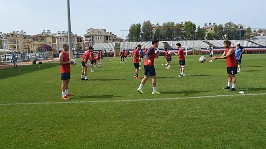Fethiyespor Çarşamba günü Yomra'ya gidiyor