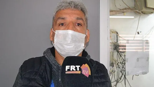 Arabayla bisiklet hırsızlığı güvenlik kamerasına yansıdı