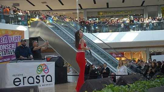 Tuğba Yurt, Fethiye'yi Salladı