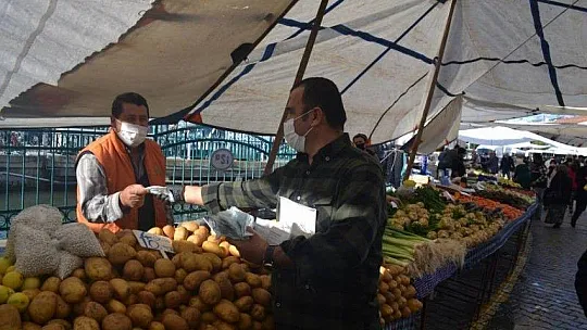 Pazar esnafından örnek davranış