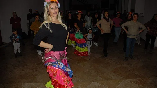 Roman Danslarına Yoğun Katılım